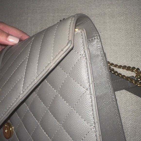 Yves Saint Laurent Gray Quilted Leather Chain Bag - Picture 11 of 16